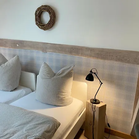 Weberhof - 3 *